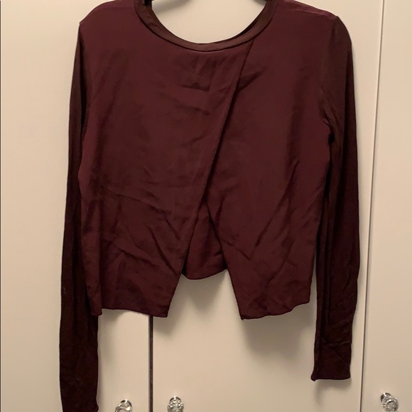 💜Wilfred burgundy long sleeve with open back top - Picture 2 of 5